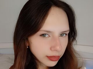 naked camgirl photo OdelinaBarris