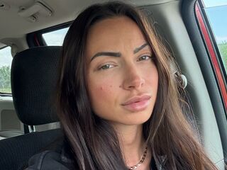 shaved pussy webcam OliviaaBrownn