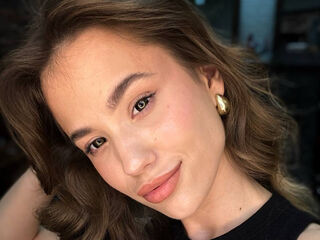 camslut topless PearlyLominack