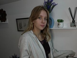 naughty cam girl masturbating with dildo PhilomenaBlumer