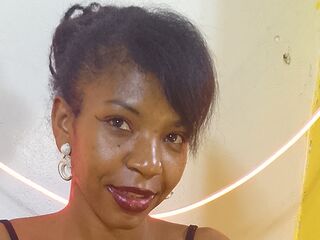 camwhore shaved pussy PinahGloria