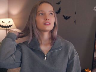 naked girl with webcam fingering pussy RessieKaua