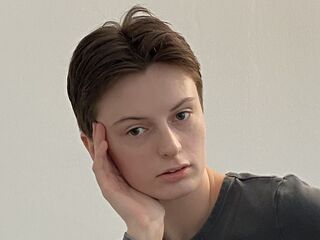 sexy webcamgirl RufinaTavolario