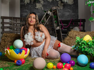 topless cam girl SamyJean