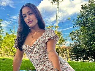 dirty cam show SaraZuleta