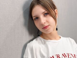 naked cam girl SariCroson