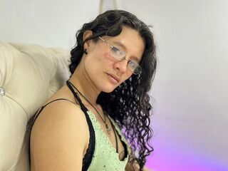 camgirl live porn cam SereneKenner