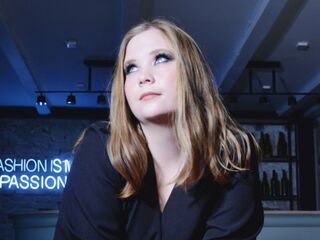 beautiful camgirl ShelyOwenss