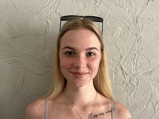 topless webcam girl SteshaShow