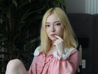 nude gamgirl SunnivaBeckey