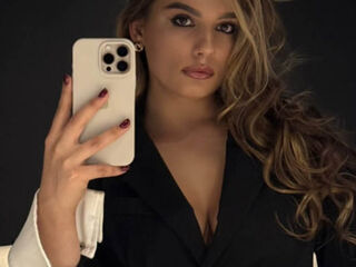 sexy camgirl picture TaHillmer