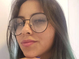 free web cam ThiaraSanchez
