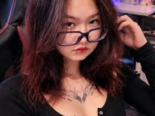 camgirl masturbating with dildo TishaOyervides
