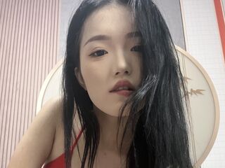 cam girl playing with vibrator TraceyTucker