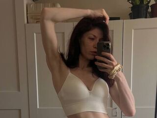 camwhore masturbating with dildo VeronicaRobinson
