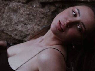 naughty cam girl masturbating ViolaBaileys