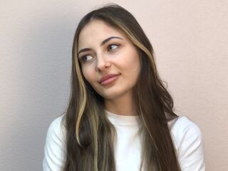 cam girl playing with vibrator ZanaBaerman