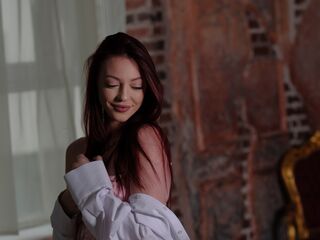 camwhore masturbating with dildo barbieKessie