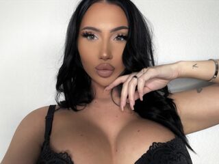 girl fingering bald pussy qsstess